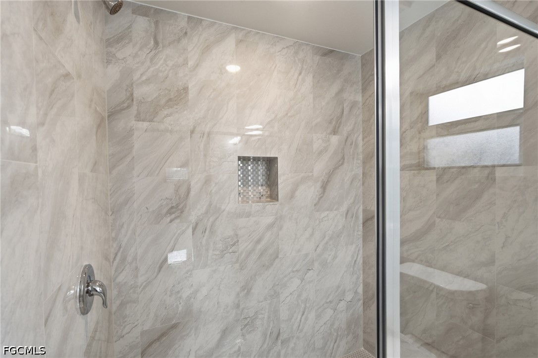 3 Bed SingleFamilyResidence for Sale in Lehigh Acres, photo 19