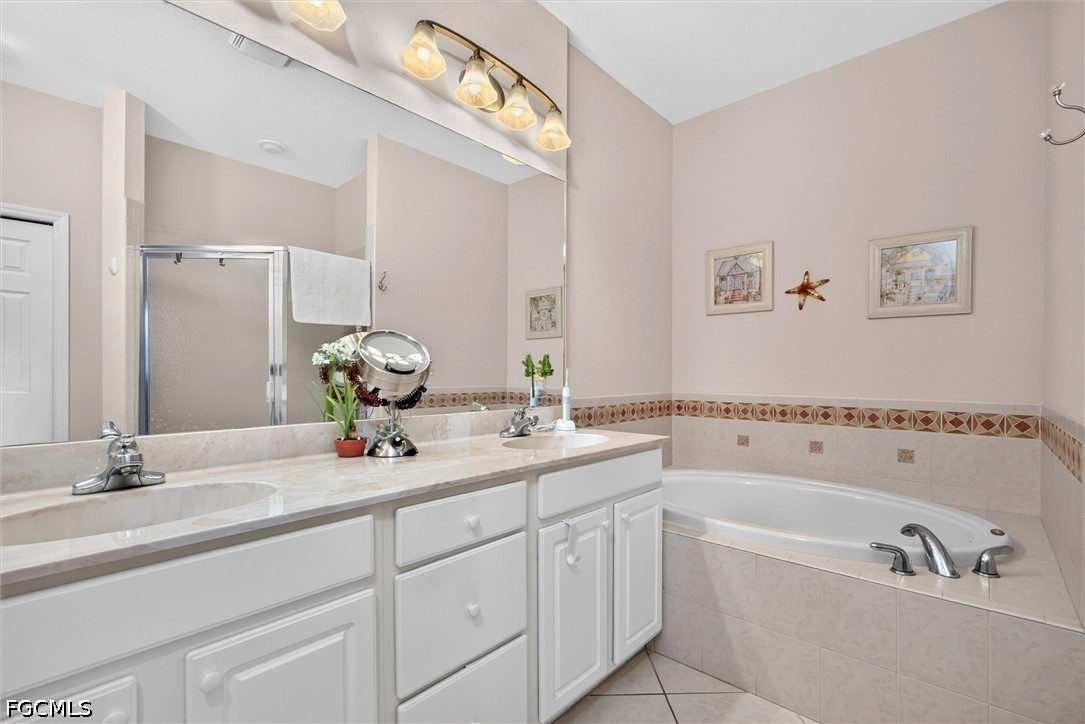 3 Bed Condominium for Sale in Reflection Lakes, photo 19