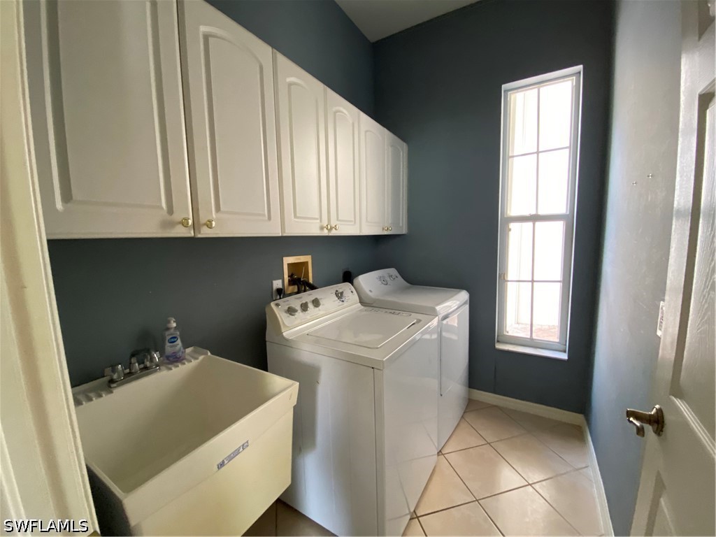 2 Bed Pool Home for Sale in Naples, photo 19
