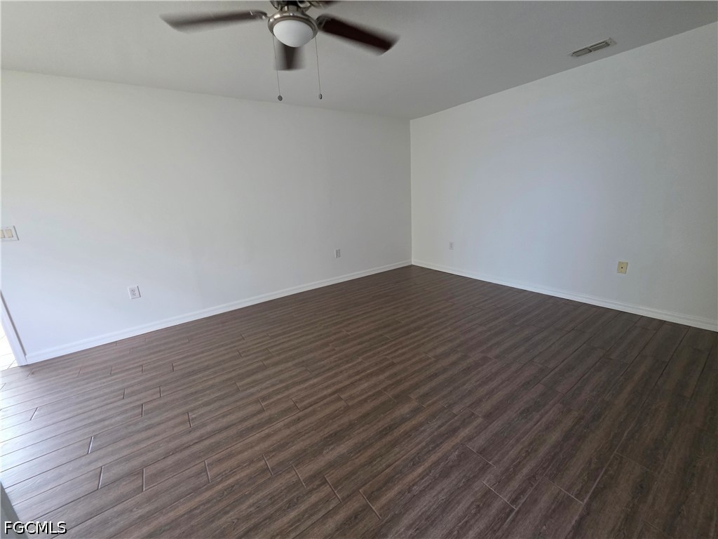 3 Bed SingleFamilyResidence for Sale in Cape Coral, photo 19