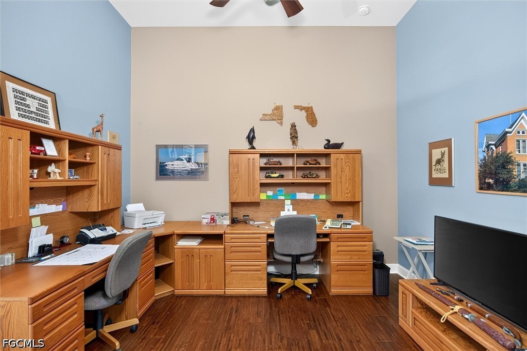3 Bed Pool Home for Sale in Somerset, photo 19
