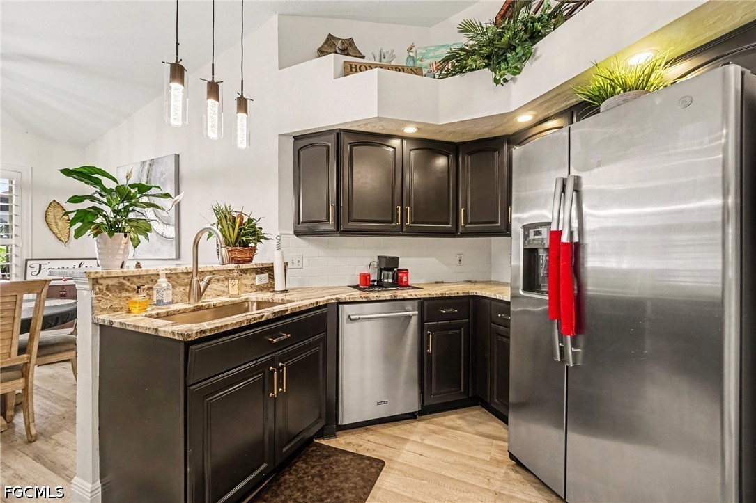 3 Bed Pool Home for Sale in Cape Coral, photo 19