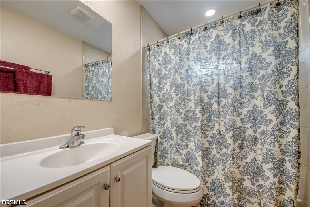 4 Bed SingleFamilyResidence for Sale in North Fort Myers, photo 19