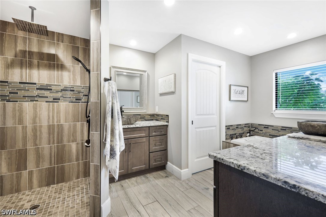 3 Bed Pool Home for Sale in Cape Coral, photo 19