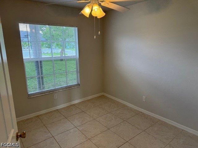 3 Bed SingleFamilyResidence for Sale in Cape Coral, photo 19