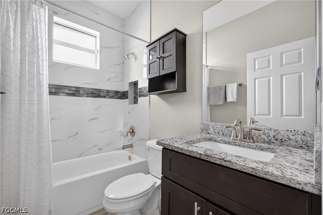 3 Bed Pool Home for Sale in Cape Coral, photo 19