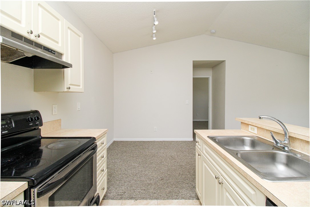 1 Bed Condominium for Sale in Oasis, photo 19