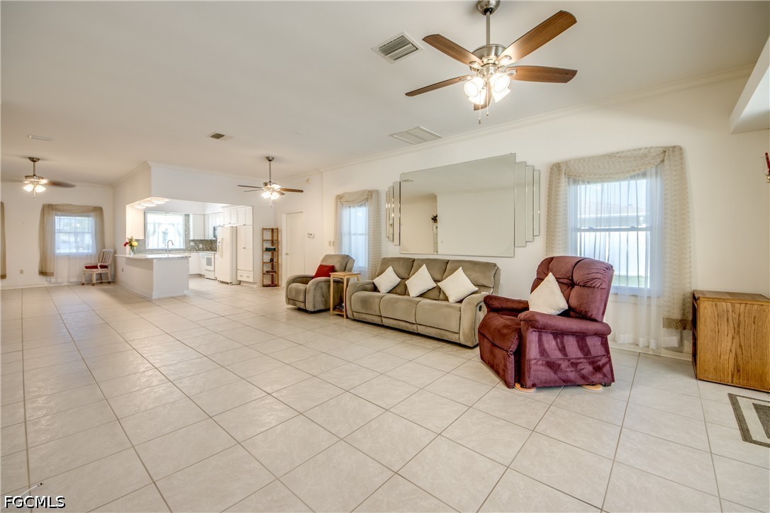2 Bed Waterfront Home for Sale in Cape Coral, photo 19
