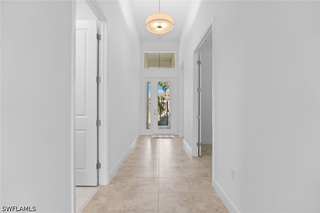 2 Bed SingleFamilyResidence for Sale in Naples, photo 19