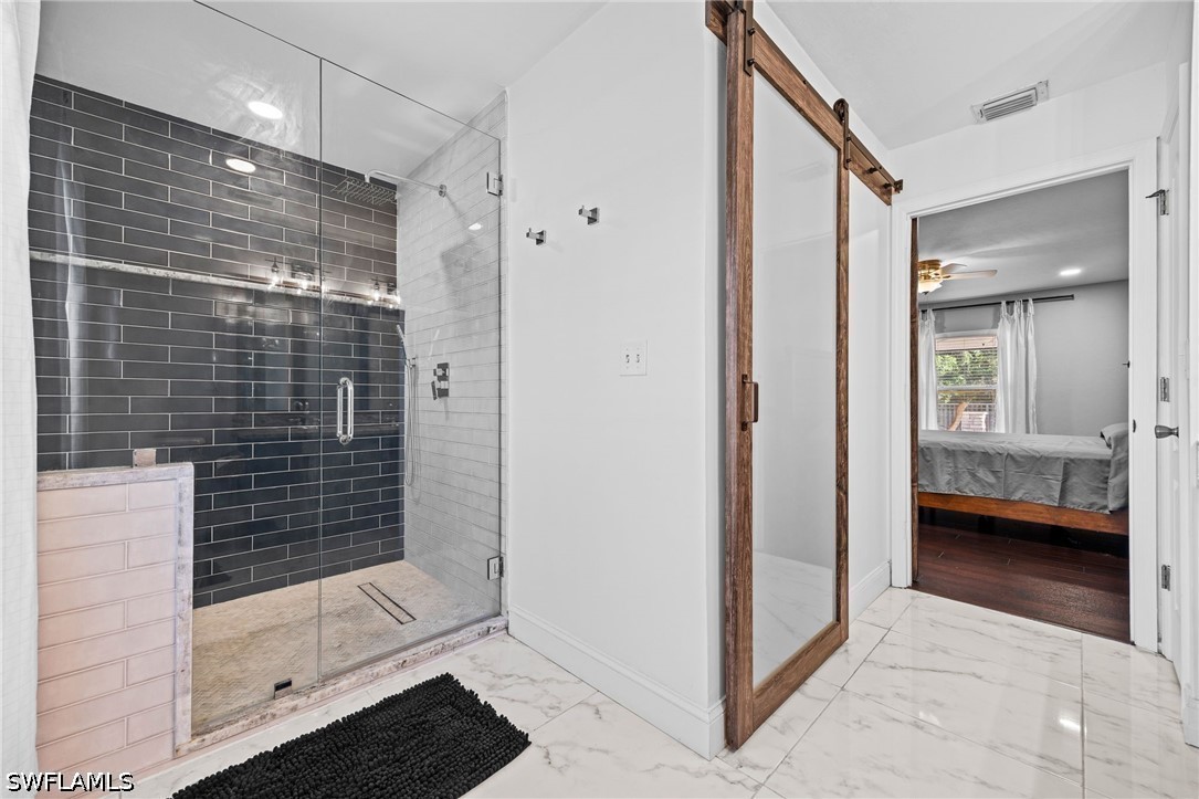 3 Bed SingleFamilyResidence for Sale in Mirror Lakes, photo 19