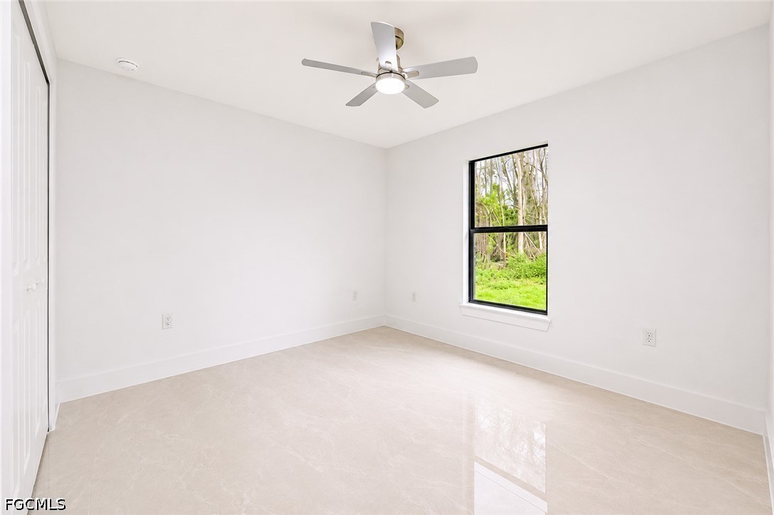 3 Bed SingleFamilyResidence for Sale in Lehigh Acres, photo 19
