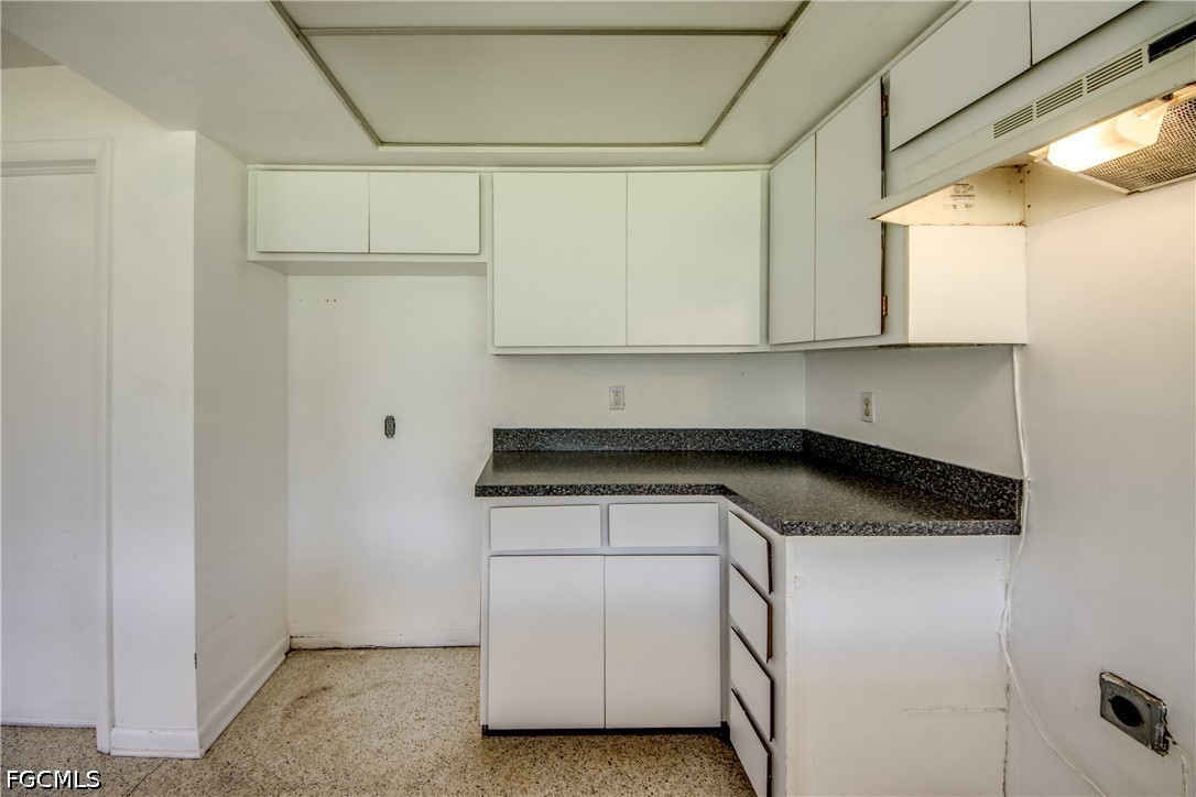 2 Bed SingleFamilyResidence for Sale in Cape Coral, photo 19