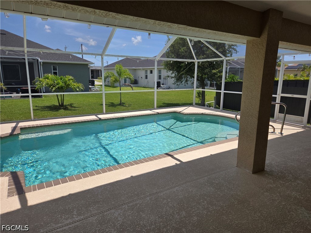 3 Bed Pool Home for Sale in Cape Coral, photo 19