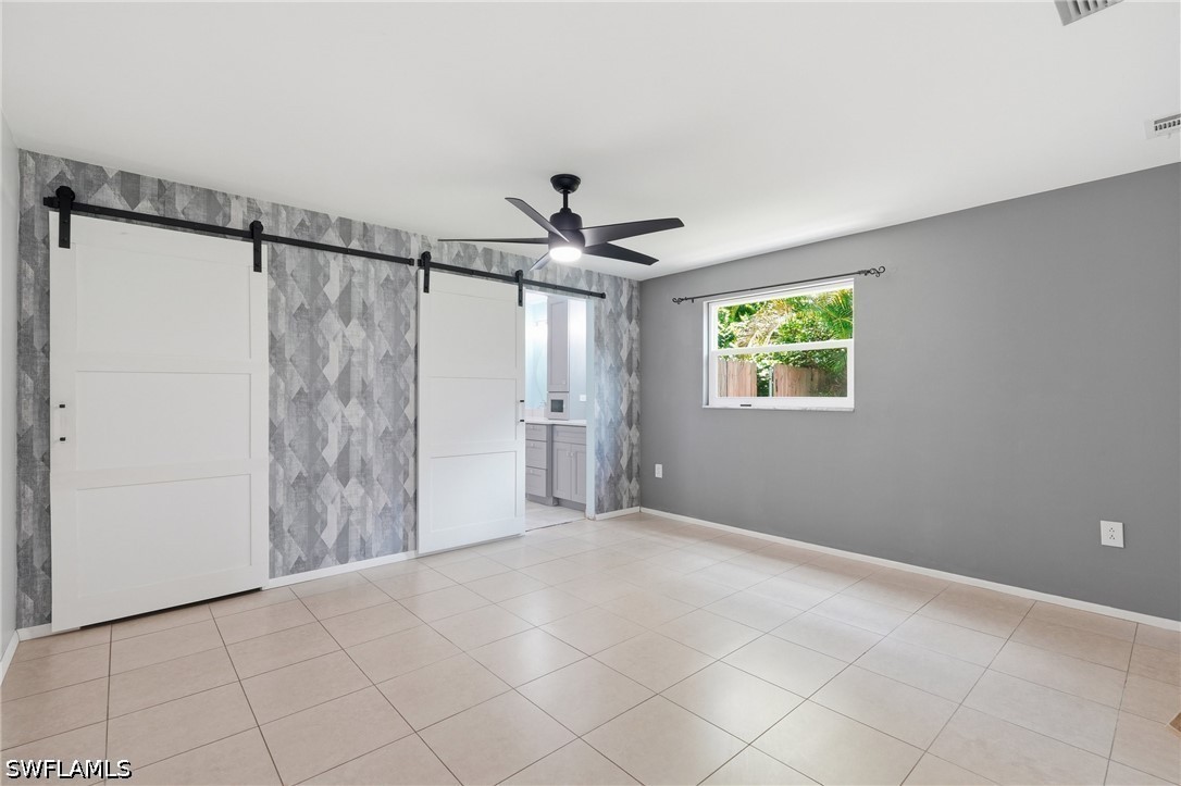 3 Bed SingleFamilyResidence for Sale in Naples, photo 19