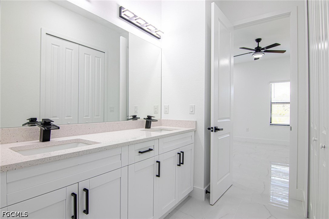 4 Bed SingleFamilyResidence for Sale in Lehigh Acres, photo 19
