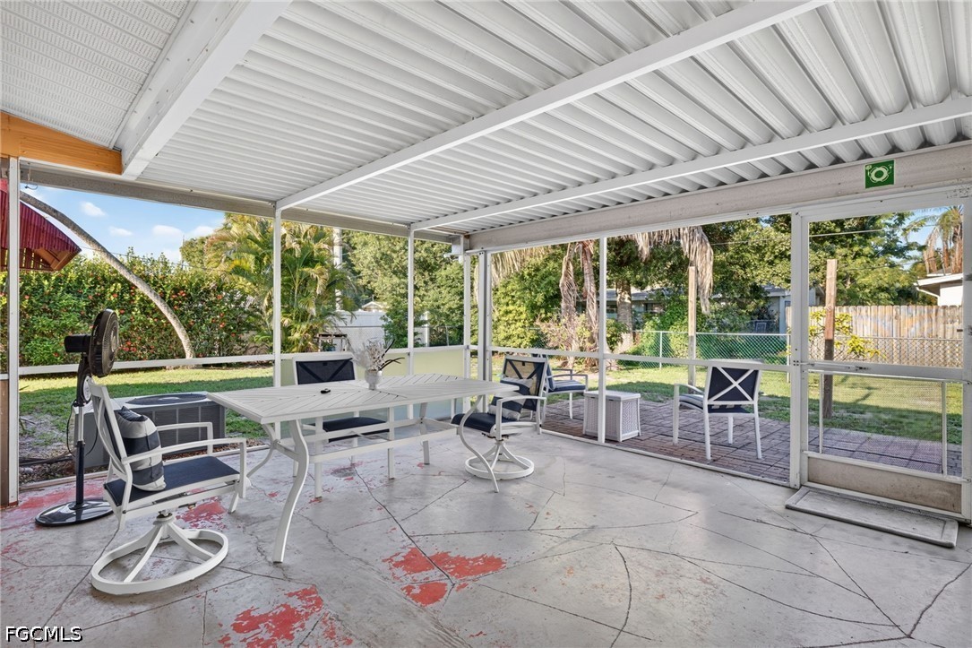 2 Bed SingleFamilyResidence for Sale in Rio Vista, photo 19
