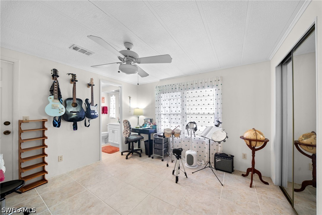 2 Bed ManufacturedHome for Sale in Naples, photo 19