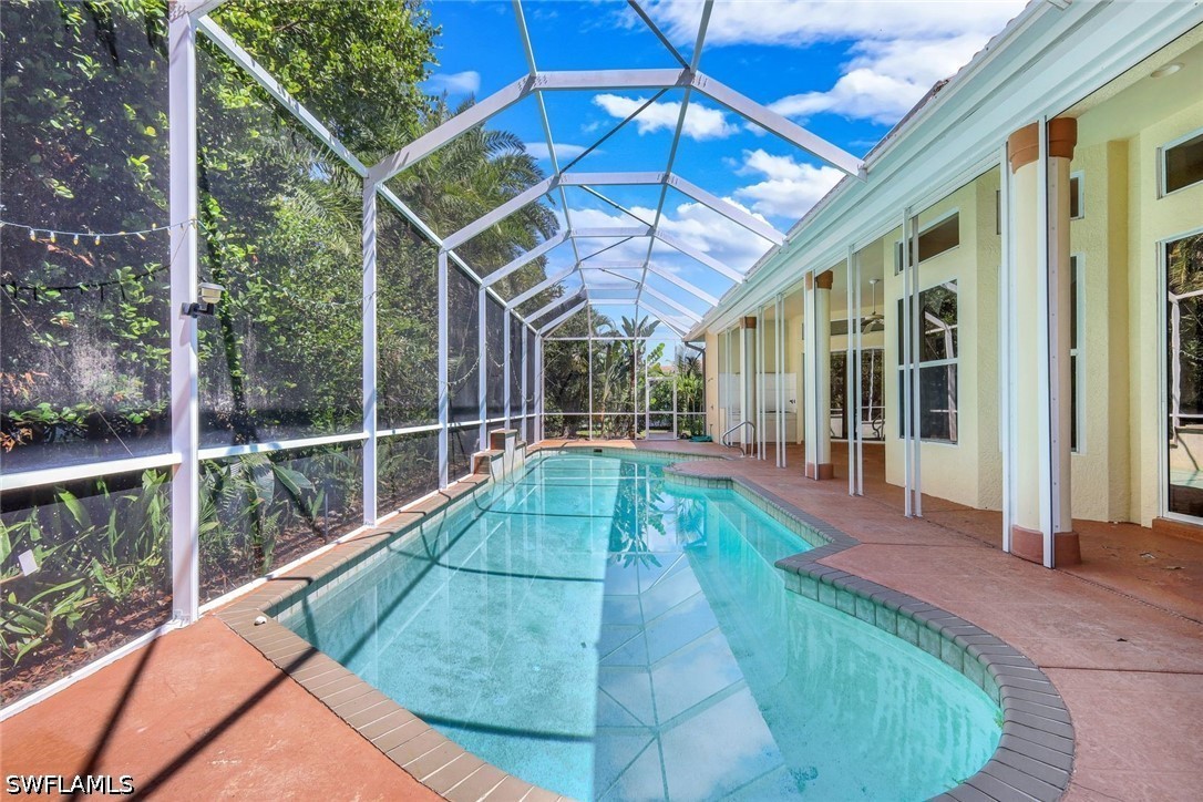 3 Bed Pool Home for Sale in Spanish Wells, photo 19