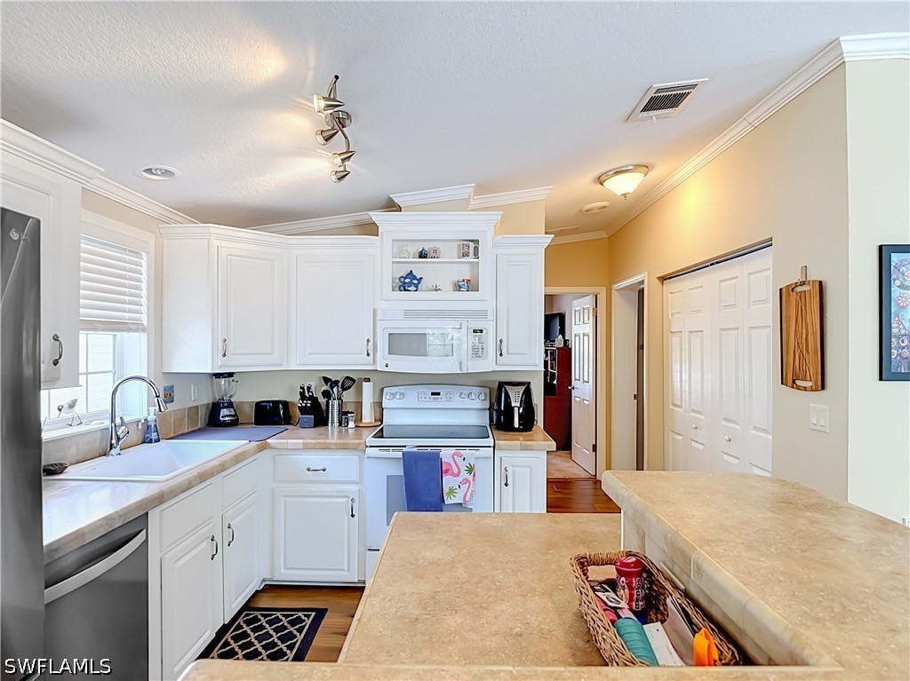 2 Bed ManufacturedHome for Sale in Fort Myers, photo 19