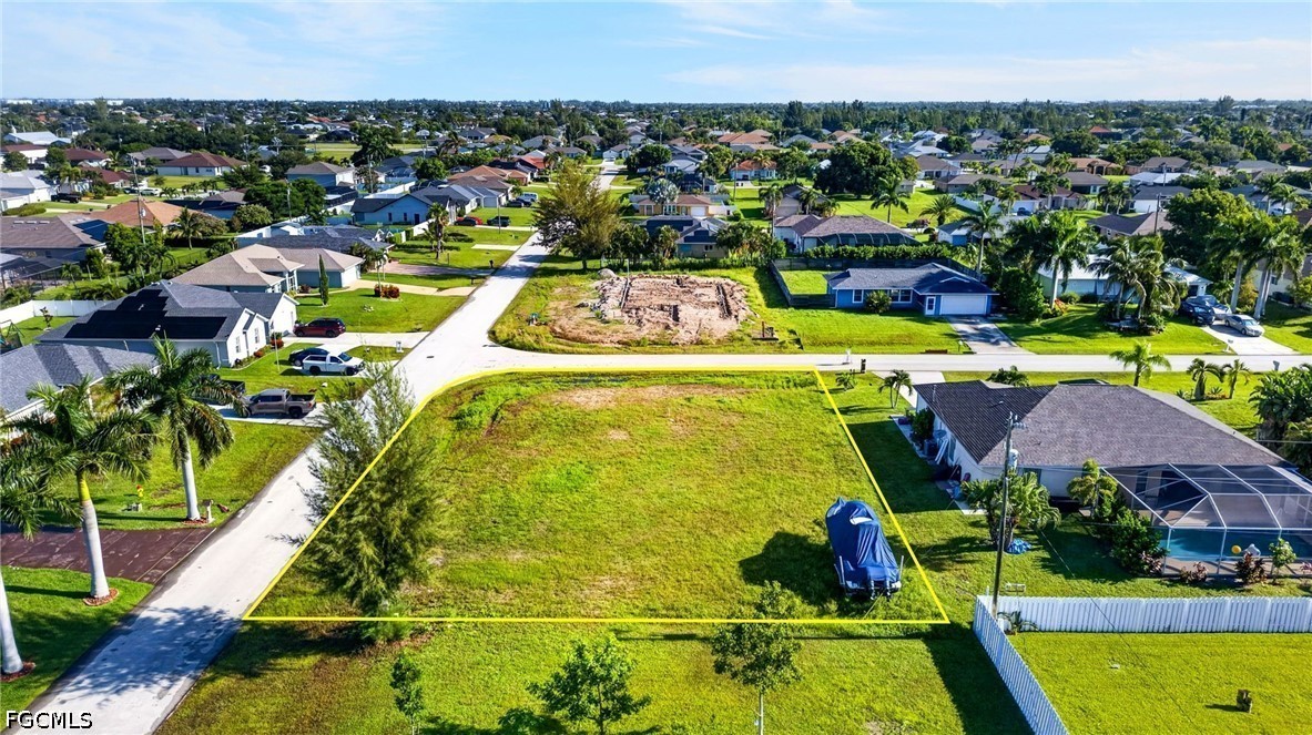 Residential for Sale in Cape Coral, photo 19