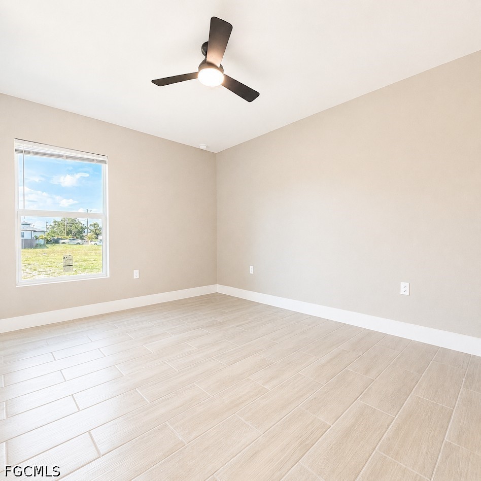 4 Bed Waterfront Home for Sale in Cape Coral, photo 19