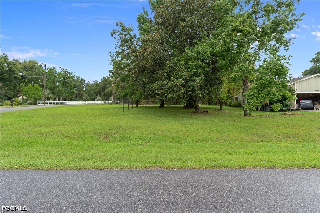 3 Bed SingleFamilyResidence for Sale in Acreage, photo 19