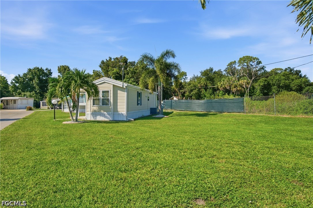 2 Bed ManufacturedHome for Sale in Fort Myers, photo 19