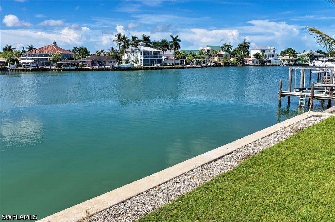 3 Bed Pool Home for Sale in Isles Of Capri, photo 19