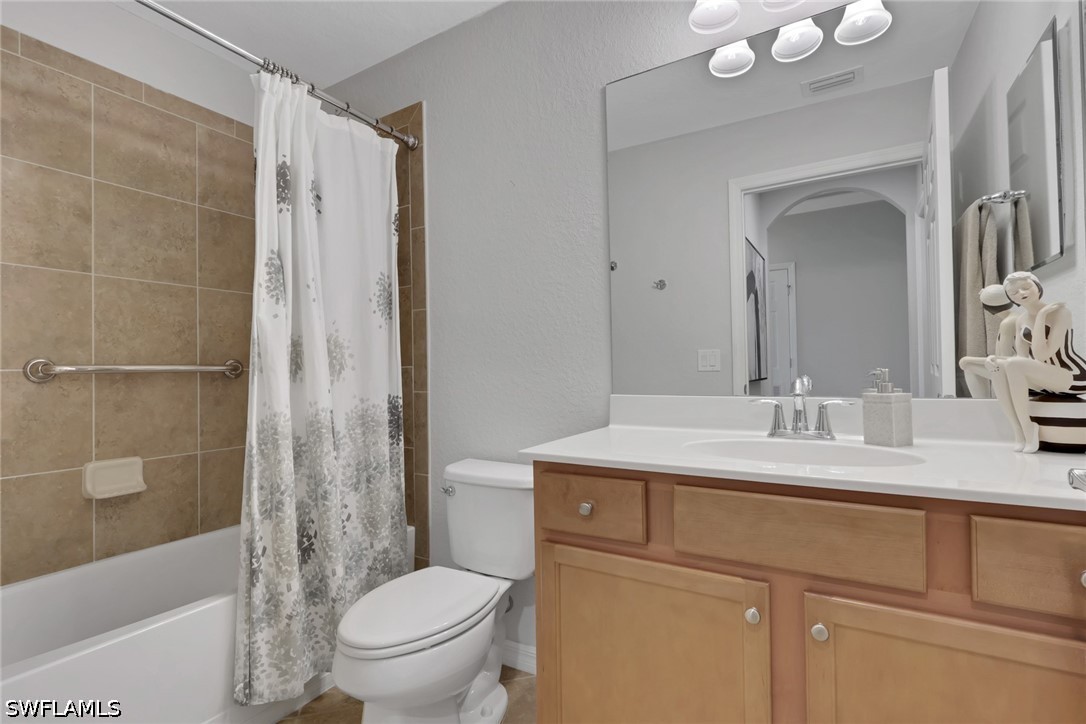 2 Bed Waterfront Home for Sale in Trevi, photo 19