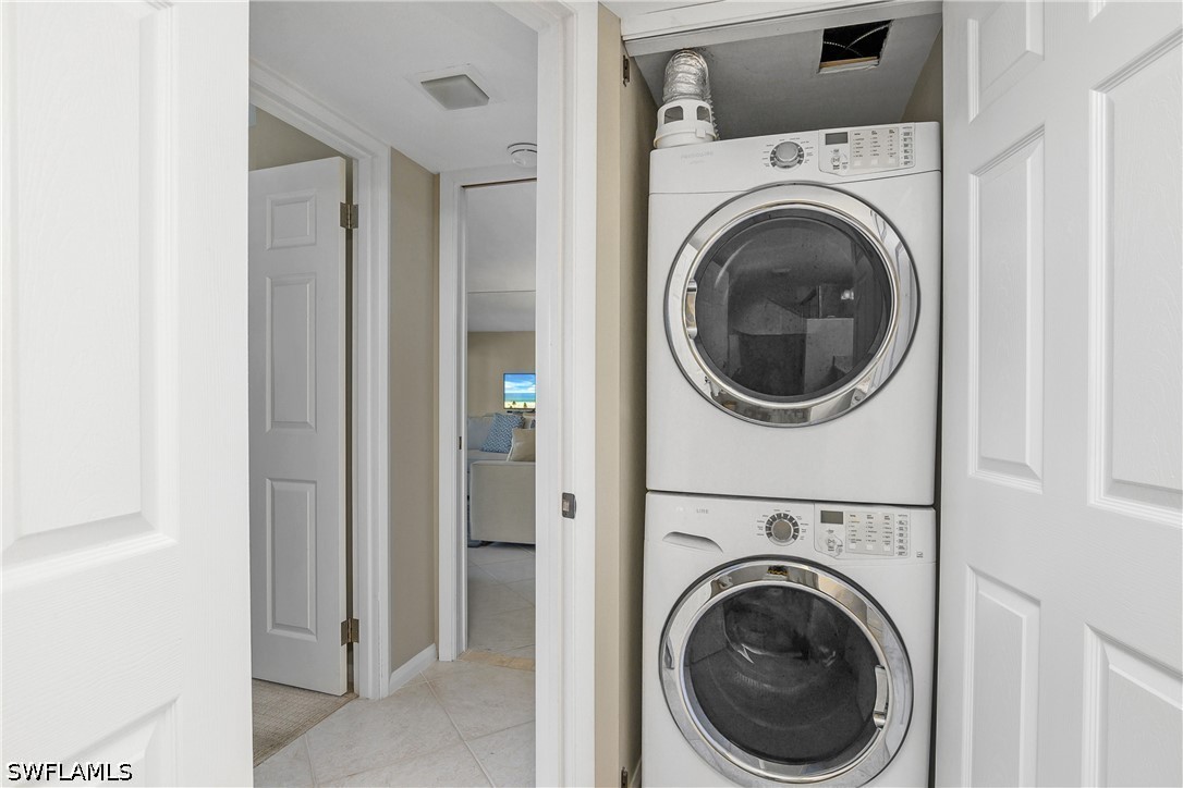 2 Bed Pool Home for Sale in Gulfside, photo 19
