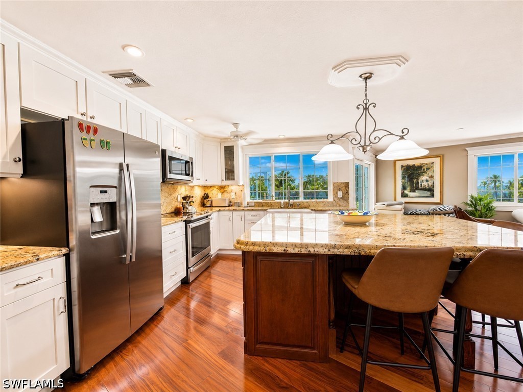4 Bed Pool Home for Sale in Moorings, photo 19