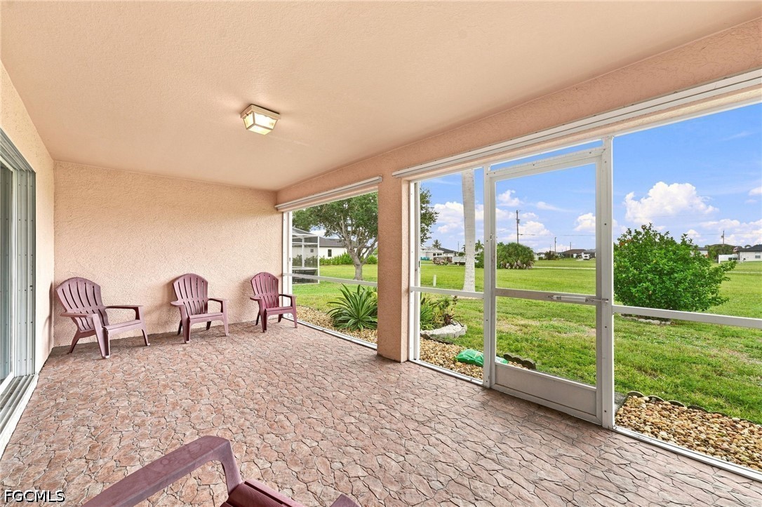 3 Bed SingleFamilyResidence for Sale in Cape Coral, photo 19