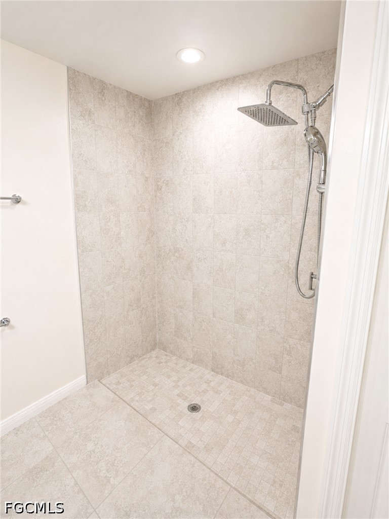 4 Bed Waterfront Home for Sale in Cape Coral, photo 19