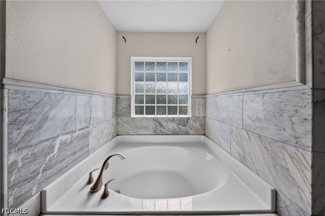 4 Bed Pool Home for Sale in Cape Coral, photo 19