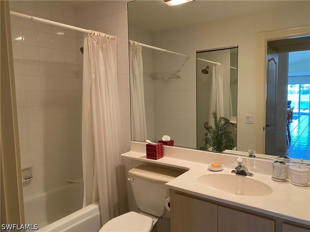 2 Bed Waterfront Home for Sale in Village Walk, photo 19