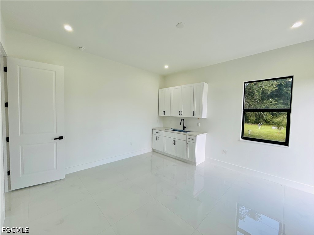 4 Bed SingleFamilyResidence for Sale in Lehigh Acres, photo 19