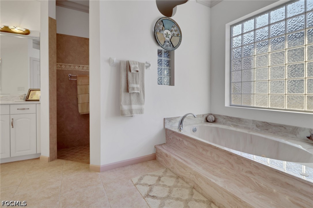 4 Bed Pool Home for Sale in Cape Coral, photo 19