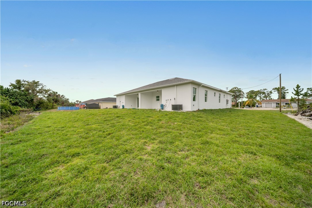 6 Bed Duplex for Sale in Lehigh Acres, photo 19