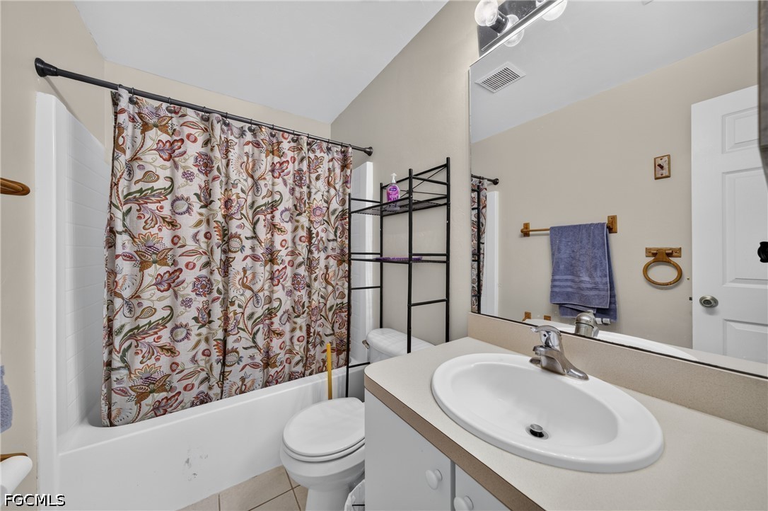 3 Bed SingleFamilyResidence for Sale in Lehigh Acres, photo 19