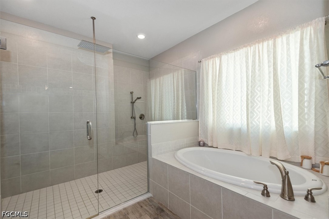 4 Bed SingleFamilyResidence for Sale in Brightwater, photo 19