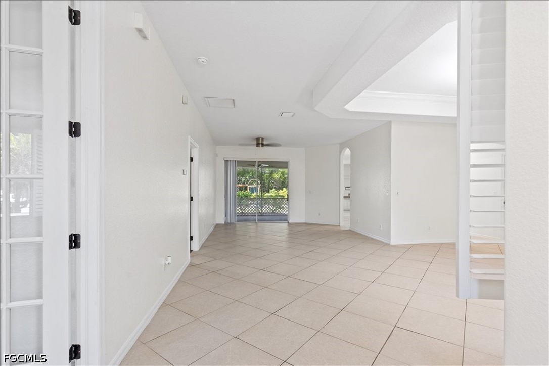 6 Bed SingleFamilyResidence for Sale in Stoneybrook, photo 19