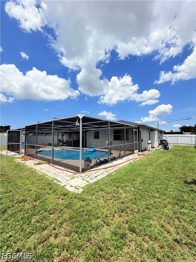 3 Bed Pool Home for Sale in Cape Coral, photo 19
