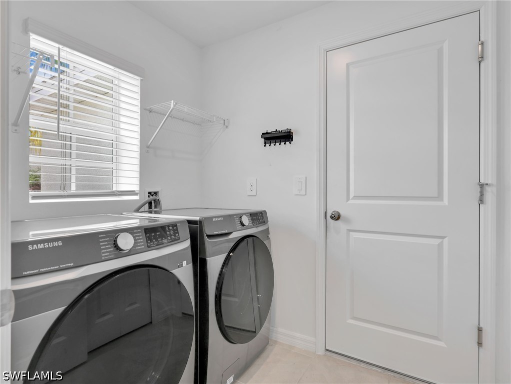 3 Bed SingleFamilyResidence for Sale in Savanna Lakes, photo 19