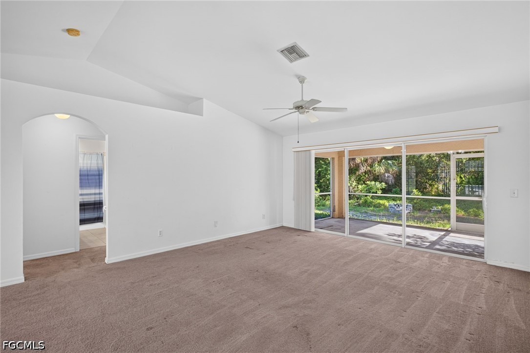 3 Bed SingleFamilyResidence for Sale in Lehigh Acres, photo 19