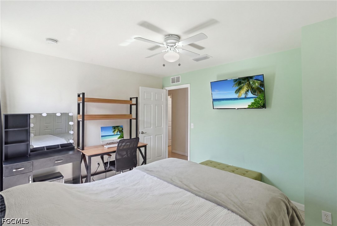 4 Bed SingleFamilyResidence for Sale in Cape Coral, photo 19