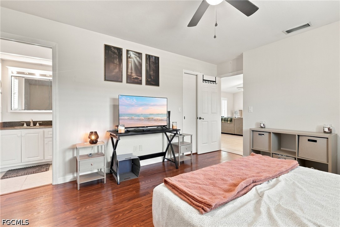 3 Bed SingleFamilyResidence for Sale in Cape Coral, photo 19