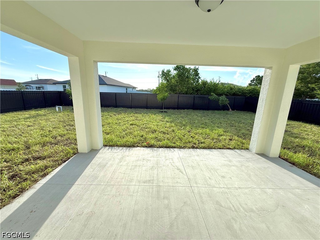 3 Bed SingleFamilyResidence for Sale in Cape Coral, photo 19