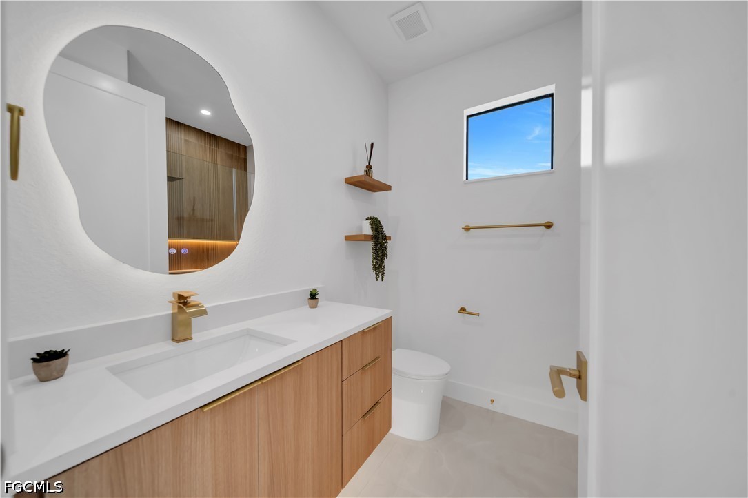 4 Bed SingleFamilyResidence for Sale in Lehigh Acres, photo 19