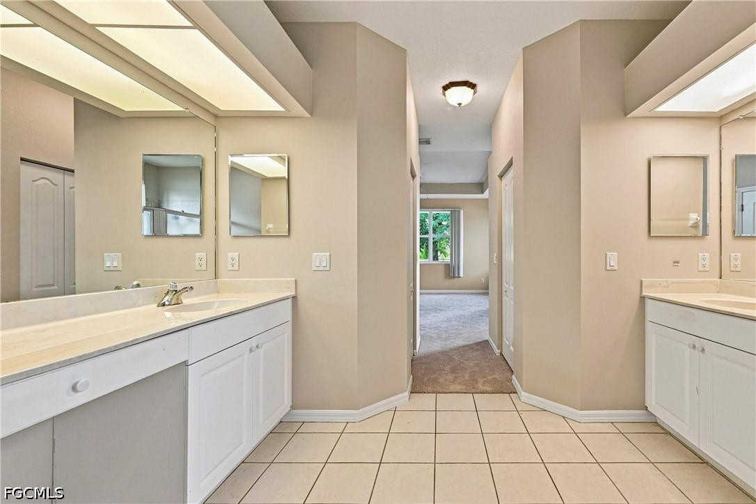 4 Bed SingleFamilyResidence for Sale in Cape Coral, photo 19