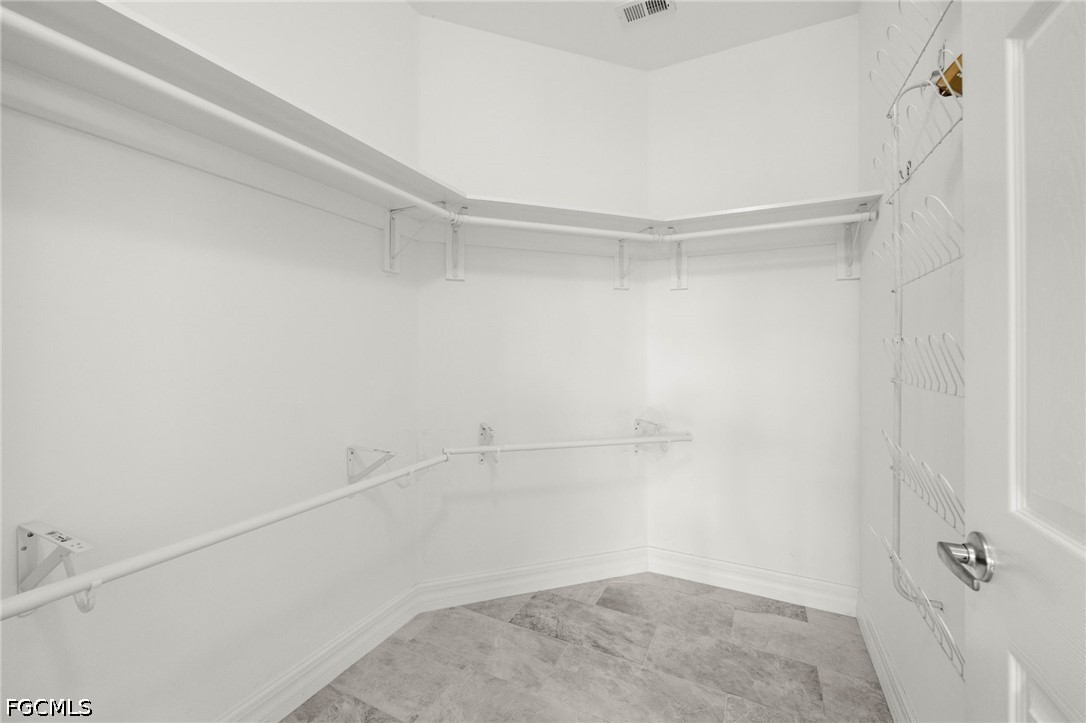 3 Bed Waterfront Home for Sale in Naples, photo 19